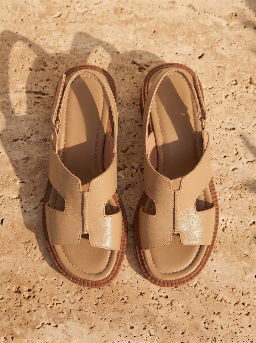 Sandalia Portofino · Piel Natural con Hebilla