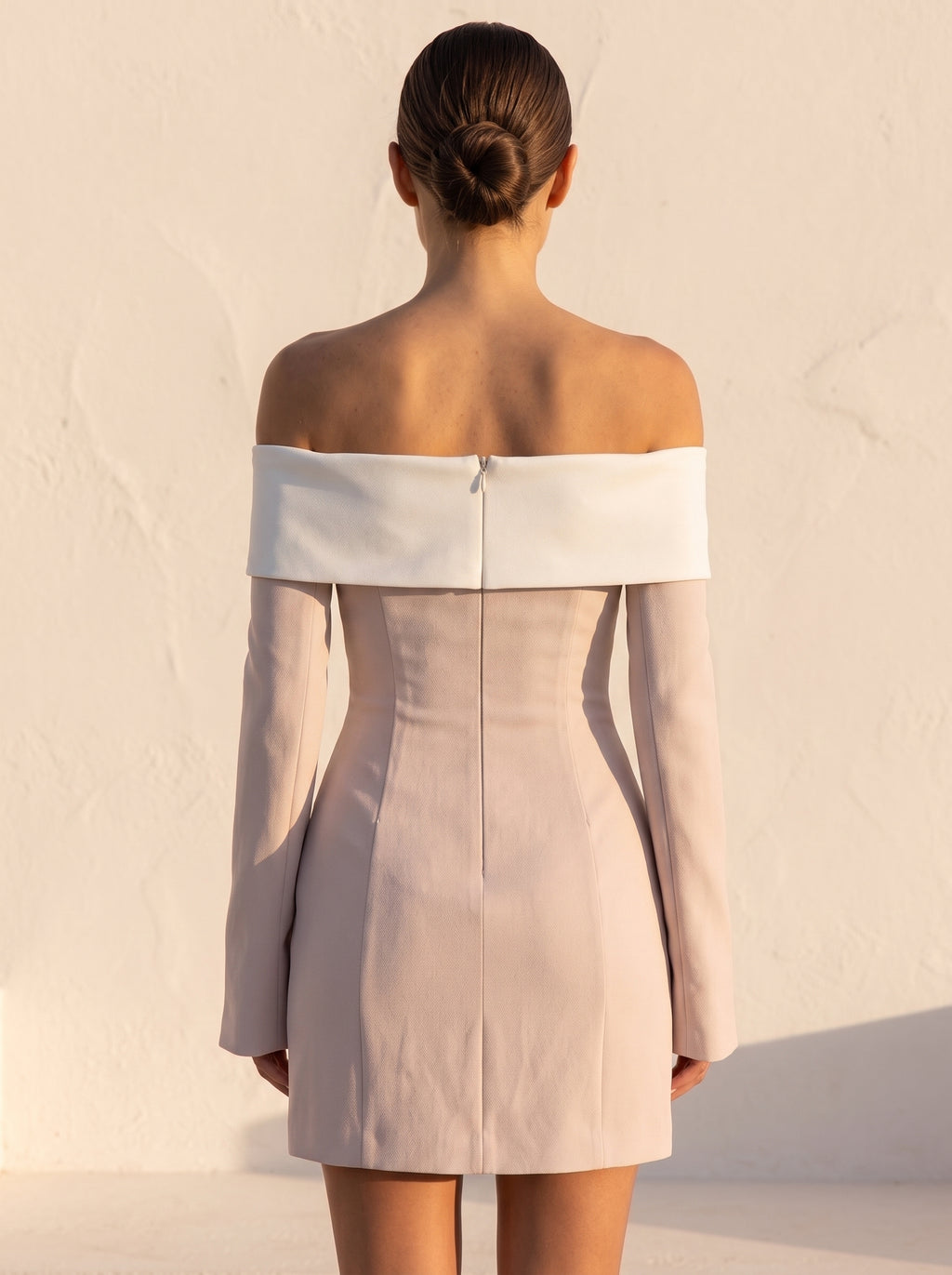 Vestido Adara · Cruzado Bicolor de Manga Larga